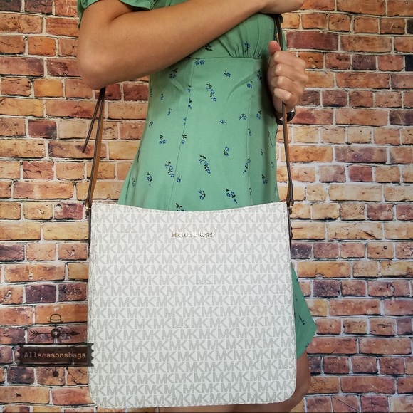 🔽 Michael Kors Jet set travel large messenger - Picture 7 of 8